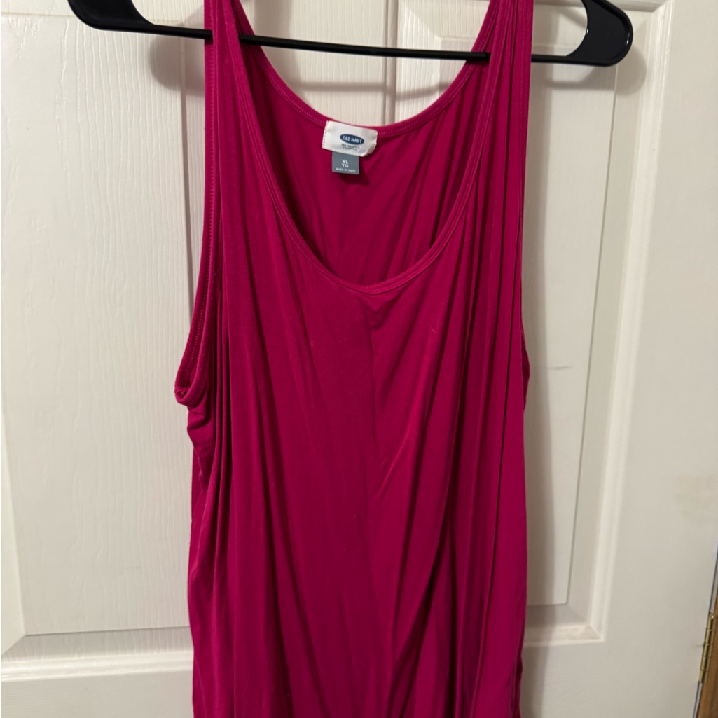 Old Navy Women's Magenta Tank Top
